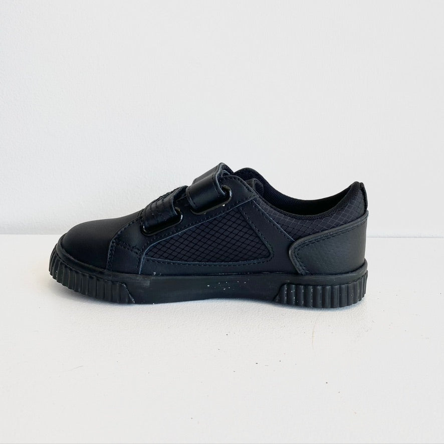 Kickers Boy's Black Leather 'Tovni Twin Flex' School Shoes