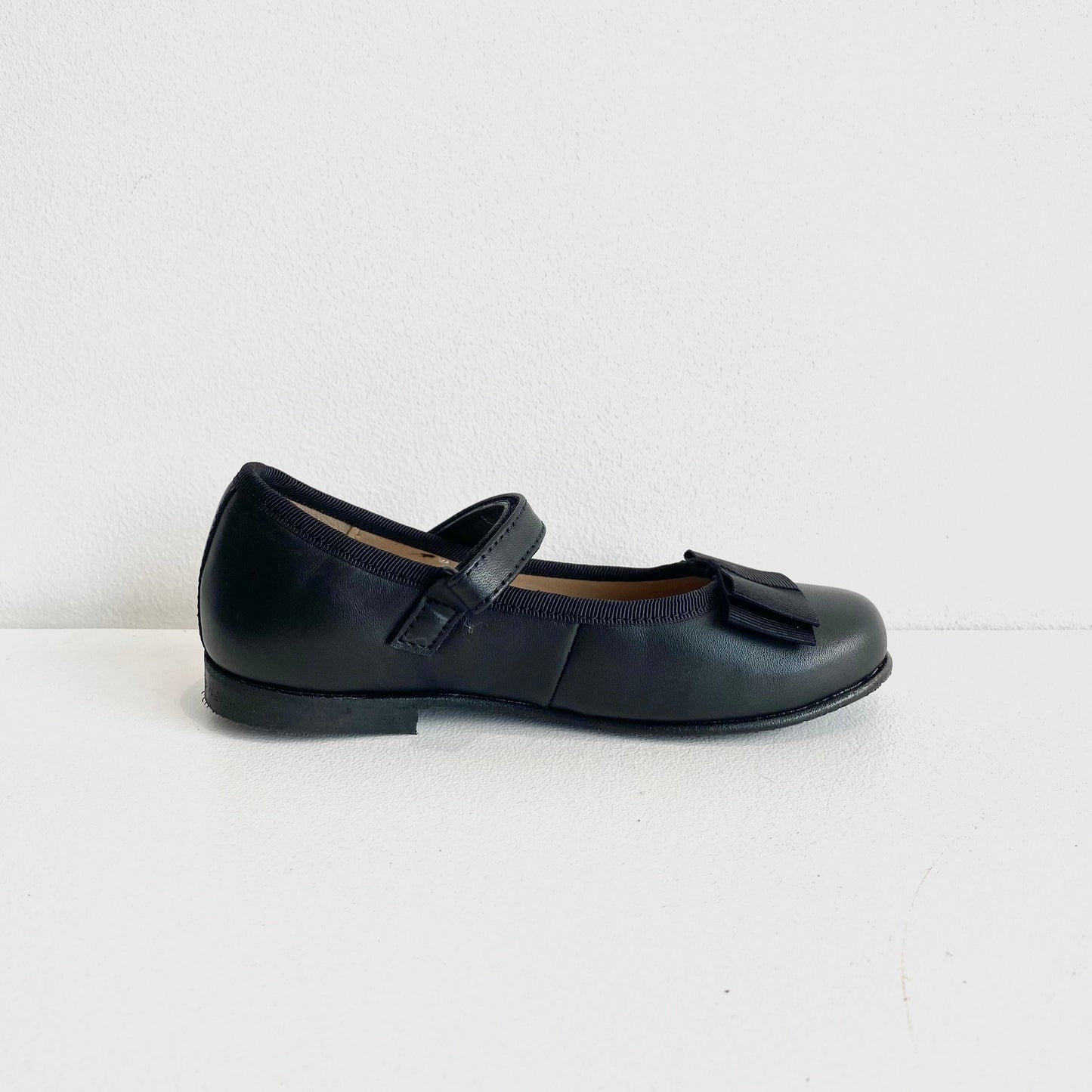 Petasil Girl's Black Leather 'Matilde' School Shoes