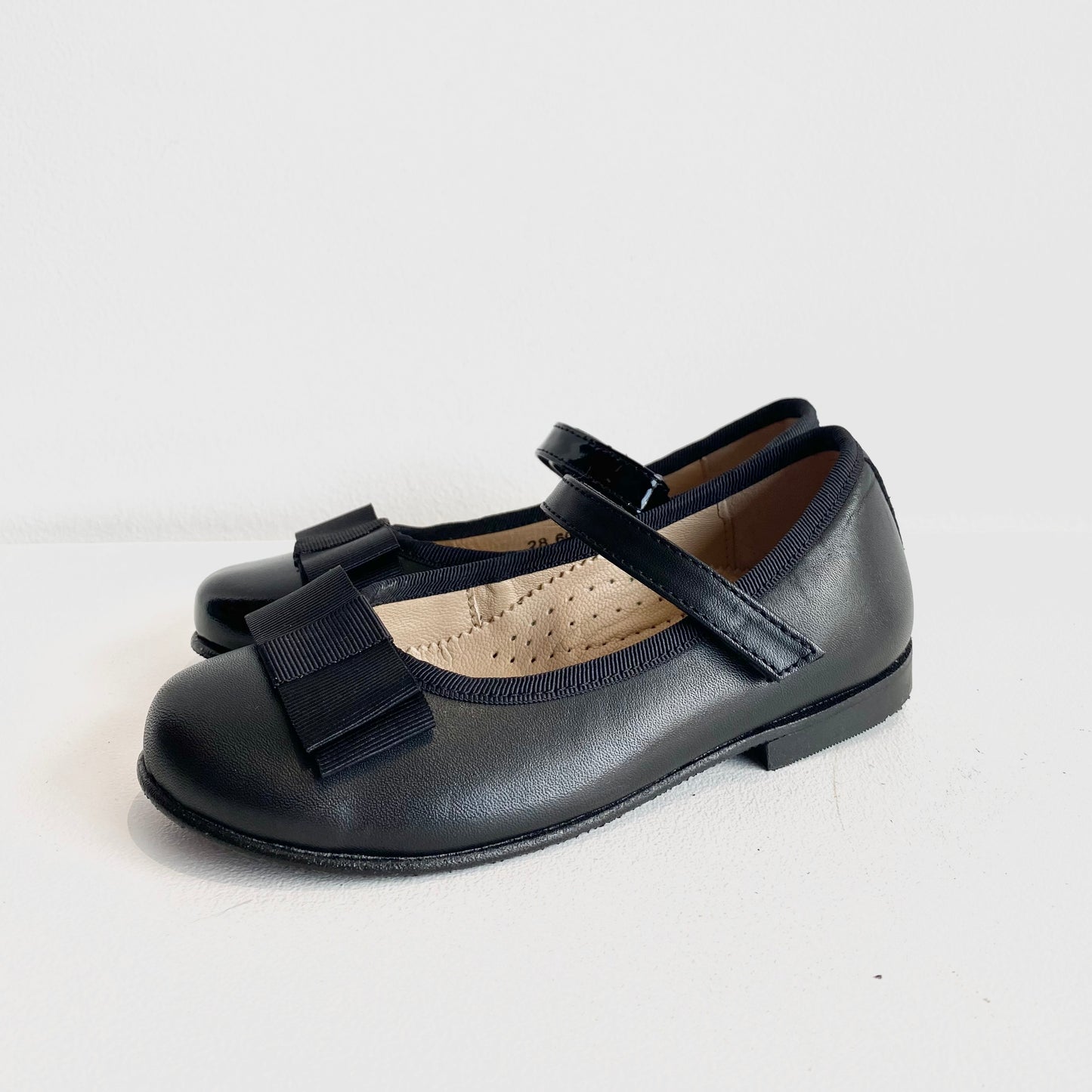 Petasil Girl's Black Leather 'Matilde' School Shoes