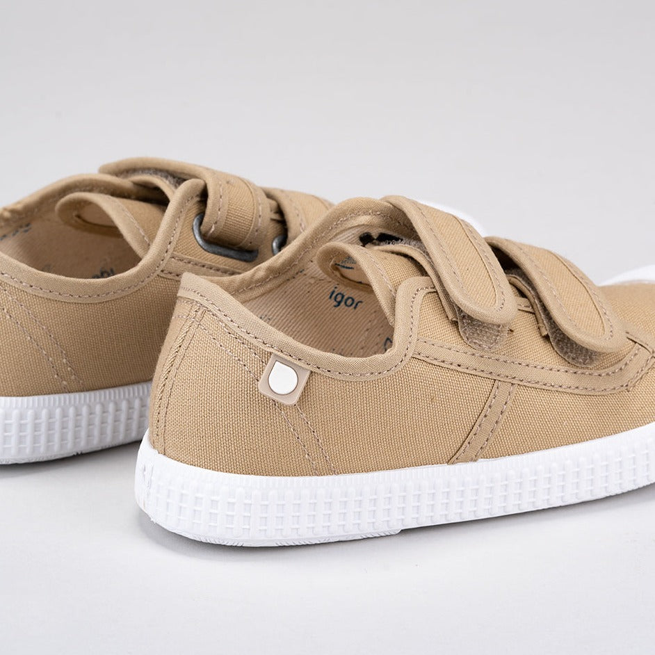 Igor Unisex Beige Velcro 'Berri' Trainers